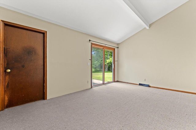 S82W31460 Section ROAD, Mukwonago, WI 53149