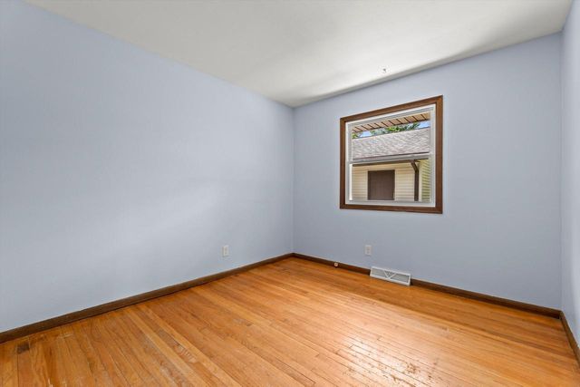 S82W31460 Section ROAD, Mukwonago, WI 53149
