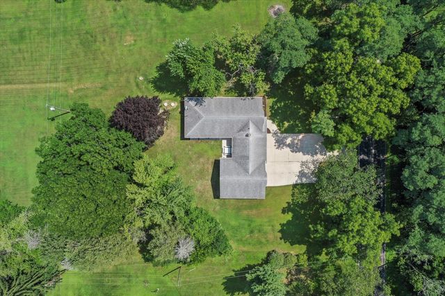 S82W31460 Section ROAD, Mukwonago, WI 53149