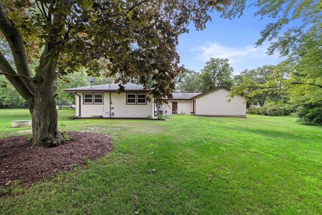 S82W31460 Section ROAD, Mukwonago, WI 53149