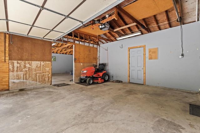 S82W31460 Section ROAD, Mukwonago, WI 53149