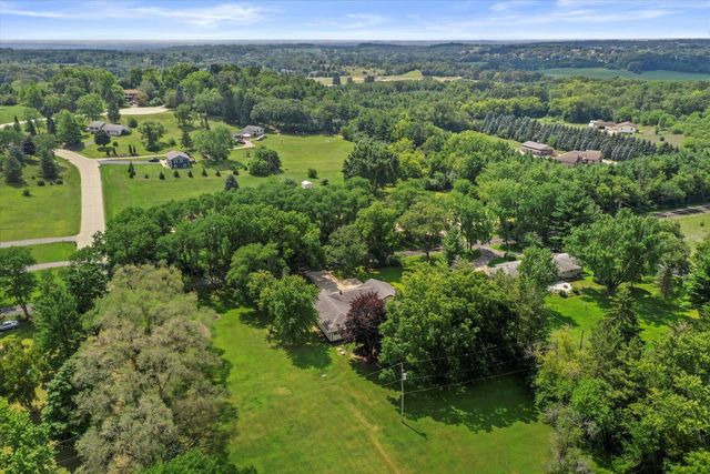S82W31460 Section ROAD, Mukwonago, WI 53149
