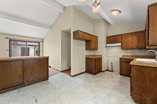 S82W31460 Section ROAD, Mukwonago, WI 53149
