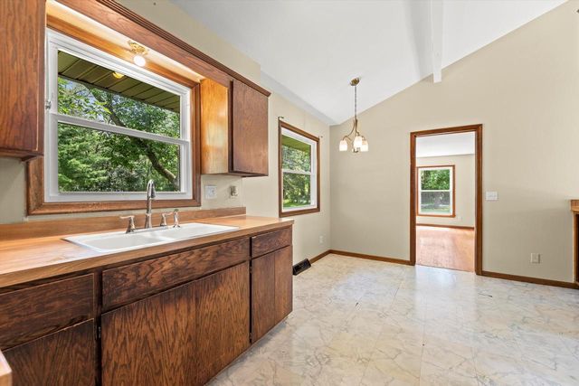 S82W31460 Section ROAD, Mukwonago, WI 53149
