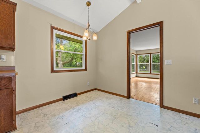 S82W31460 Section ROAD, Mukwonago, WI 53149