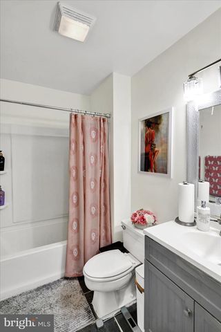 1008 CLOVERTON DR, Columbia, PA 17512