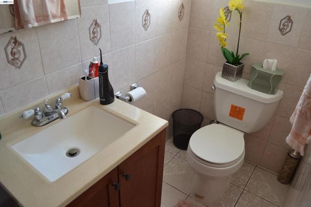 27093 Lemay Way, Hayward, CA 94544