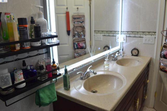 27093 Lemay Way, Hayward, CA 94544