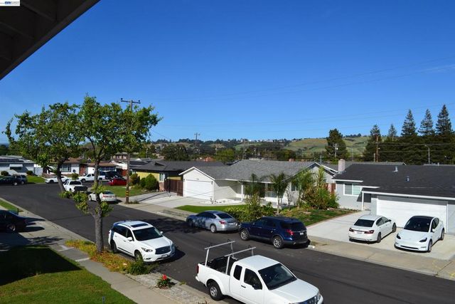 27093 Lemay Way, Hayward, CA 94544