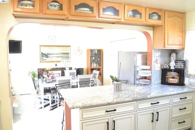 27093 Lemay Way, Hayward, CA 94544