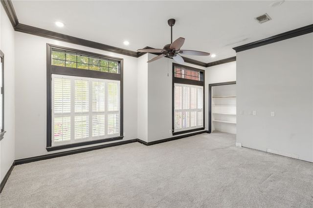 3905 N briarwood Drive, Brenham, TX 77833
