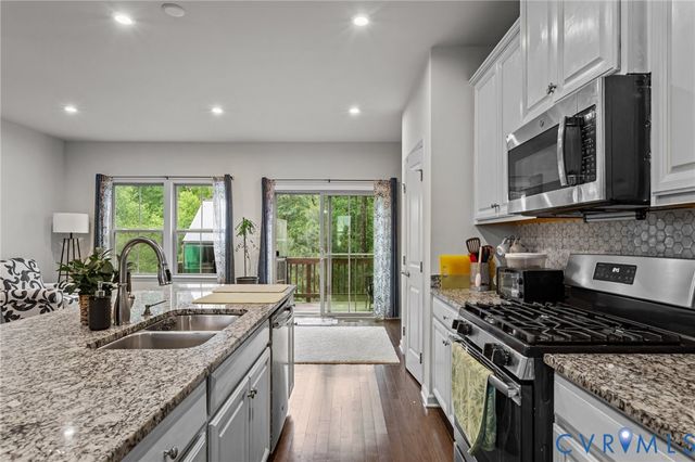 7905 Wistar Woods Ct, Richmond, VA 23228