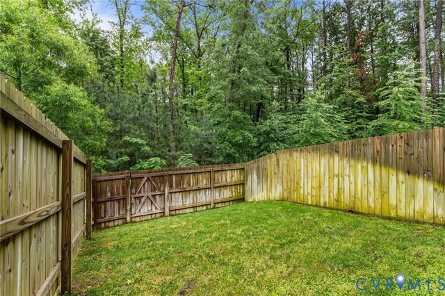 7905 Wistar Woods Ct, Richmond, VA 23228
