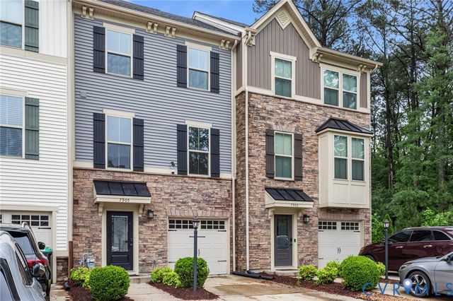 7905 Wistar Woods Ct, Richmond, VA 23228