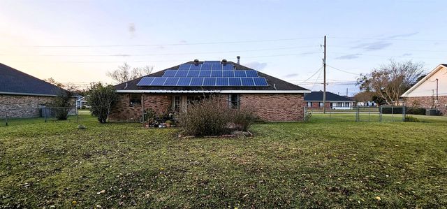 613 Parkside Dr, Thibodaux, LA 70301