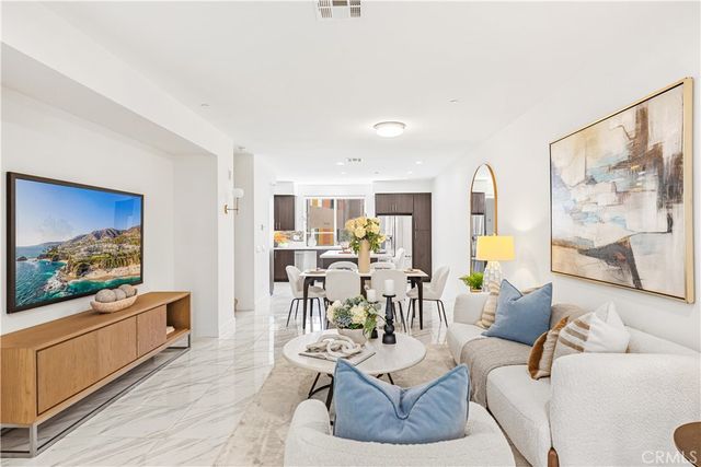 248 Rockefeller, Irvine, CA 92612