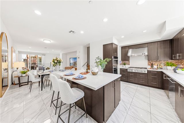 248 Rockefeller, Irvine, CA 92612