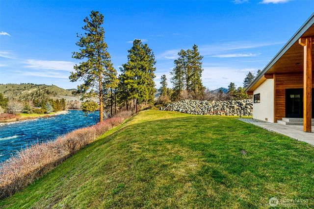 34 Steelhead Lane, Dryden, WA 98821