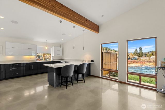 34 Steelhead Lane, Dryden, WA 98821