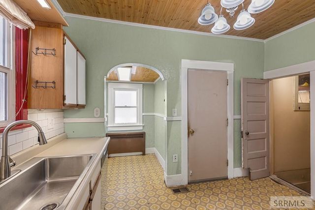 836 W Whitman, Pocatello, ID 83204