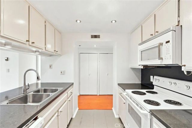 600 W 9th 910, Los Angeles, CA 90015