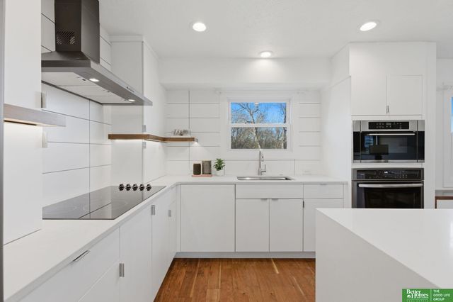 3618 Barretts Drive, Bellevue, NE 68147