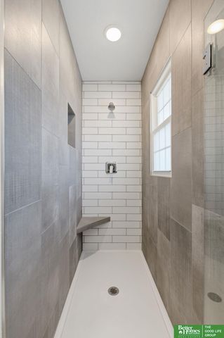 3618 Barretts Drive, Bellevue, NE 68147