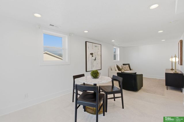 3618 Barretts Drive, Bellevue, NE 68147