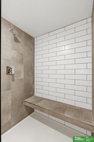 3618 Barretts Drive, Bellevue, NE 68147