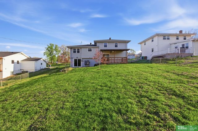 3618 Barretts Drive, Bellevue, NE 68147