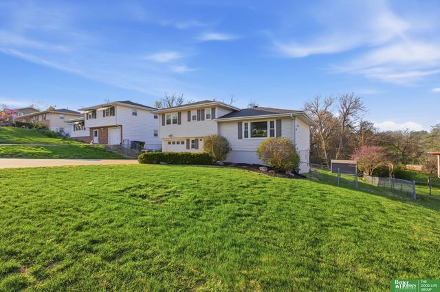 3618 Barretts Drive, Bellevue, NE 68147