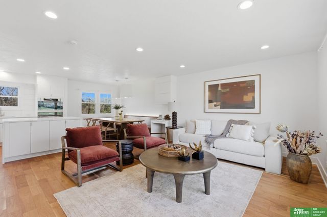 3618 Barretts Drive, Bellevue, NE 68147