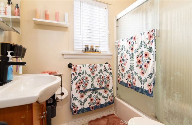 482 E 59th Street, Long Beach, CA 90805