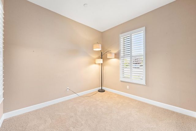 1700 Markdale Ln, Lincoln, CA 95648