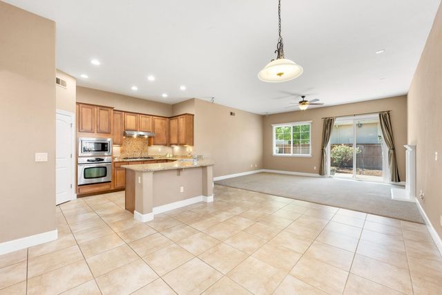 1700 Markdale Ln, Lincoln, CA 95648