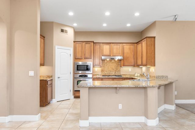 1700 Markdale Ln, Lincoln, CA 95648
