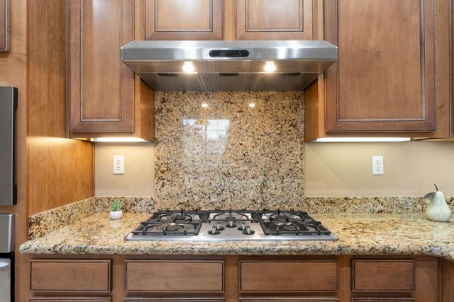 1700 Markdale Ln, Lincoln, CA 95648