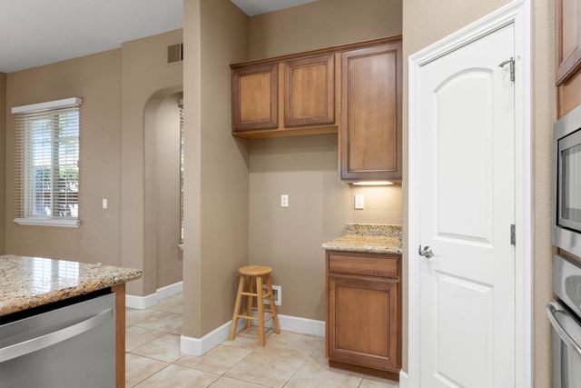 1700 Markdale Ln, Lincoln, CA 95648