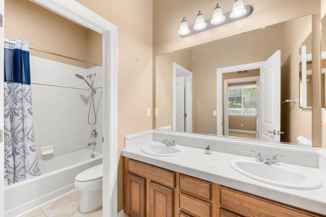 1700 Markdale Ln, Lincoln, CA 95648