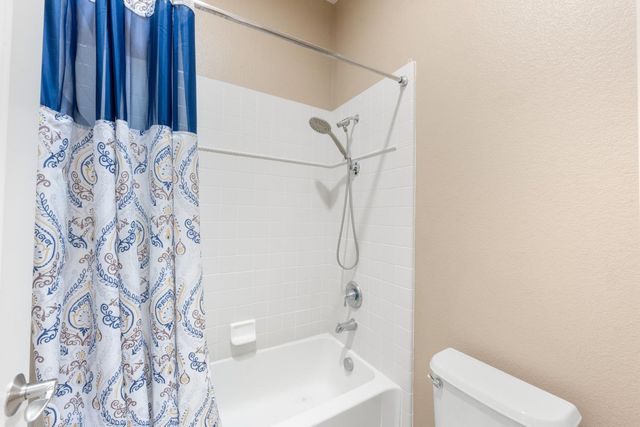 1700 Markdale Ln, Lincoln, CA 95648