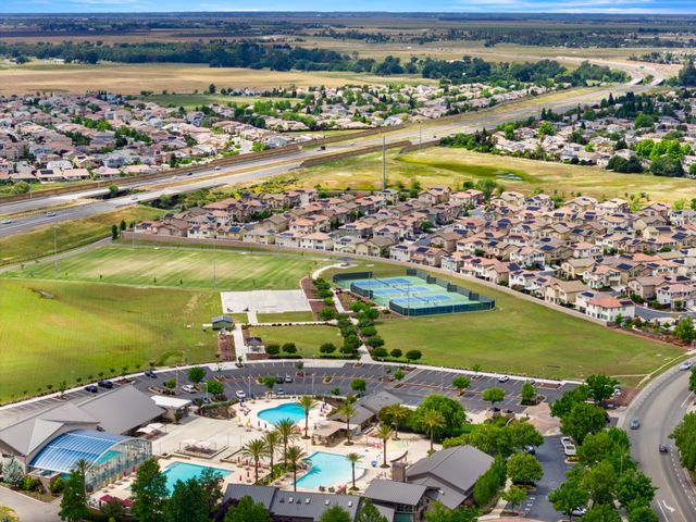 1700 Markdale Ln, Lincoln, CA 95648