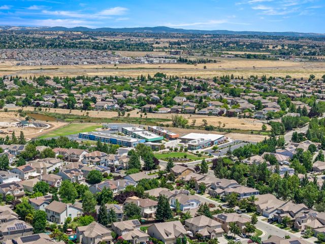 1700 Markdale Ln, Lincoln, CA 95648
