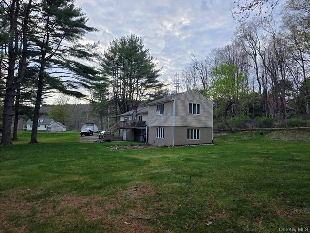 14 Andrew Paye Road, Pond Eddy, NY 12770