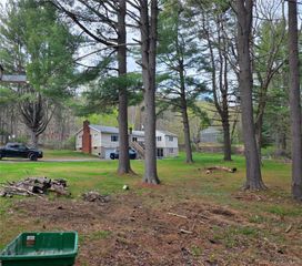 14 Andrew Paye Road, Pond Eddy, NY 12770