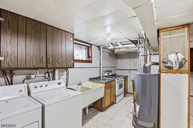 629 Erudo St, Linden City, NJ 07036