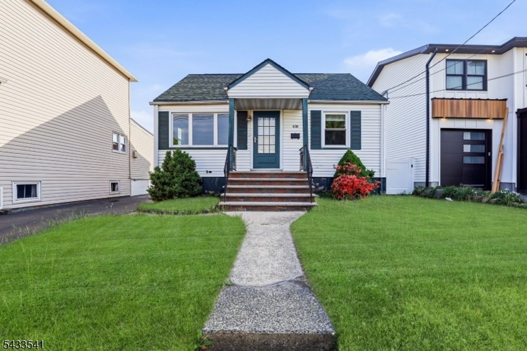 629 Erudo St, Linden City, NJ 07036