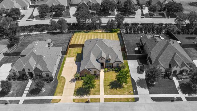 134 Water Garden Drive, Waxahachie, TX 75165