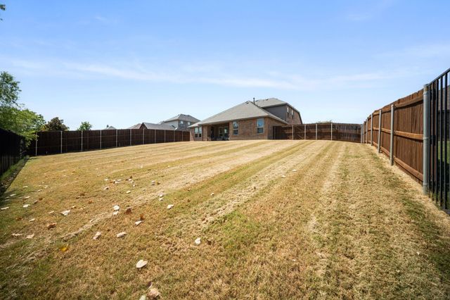 134 Water Garden Drive, Waxahachie, TX 75165