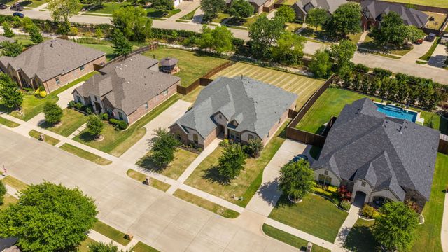 134 Water Garden Drive, Waxahachie, TX 75165