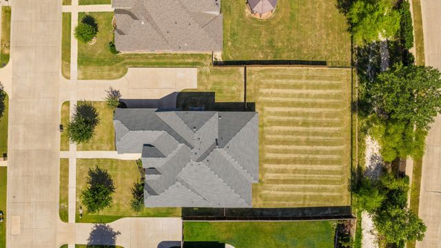 134 Water Garden Drive, Waxahachie, TX 75165